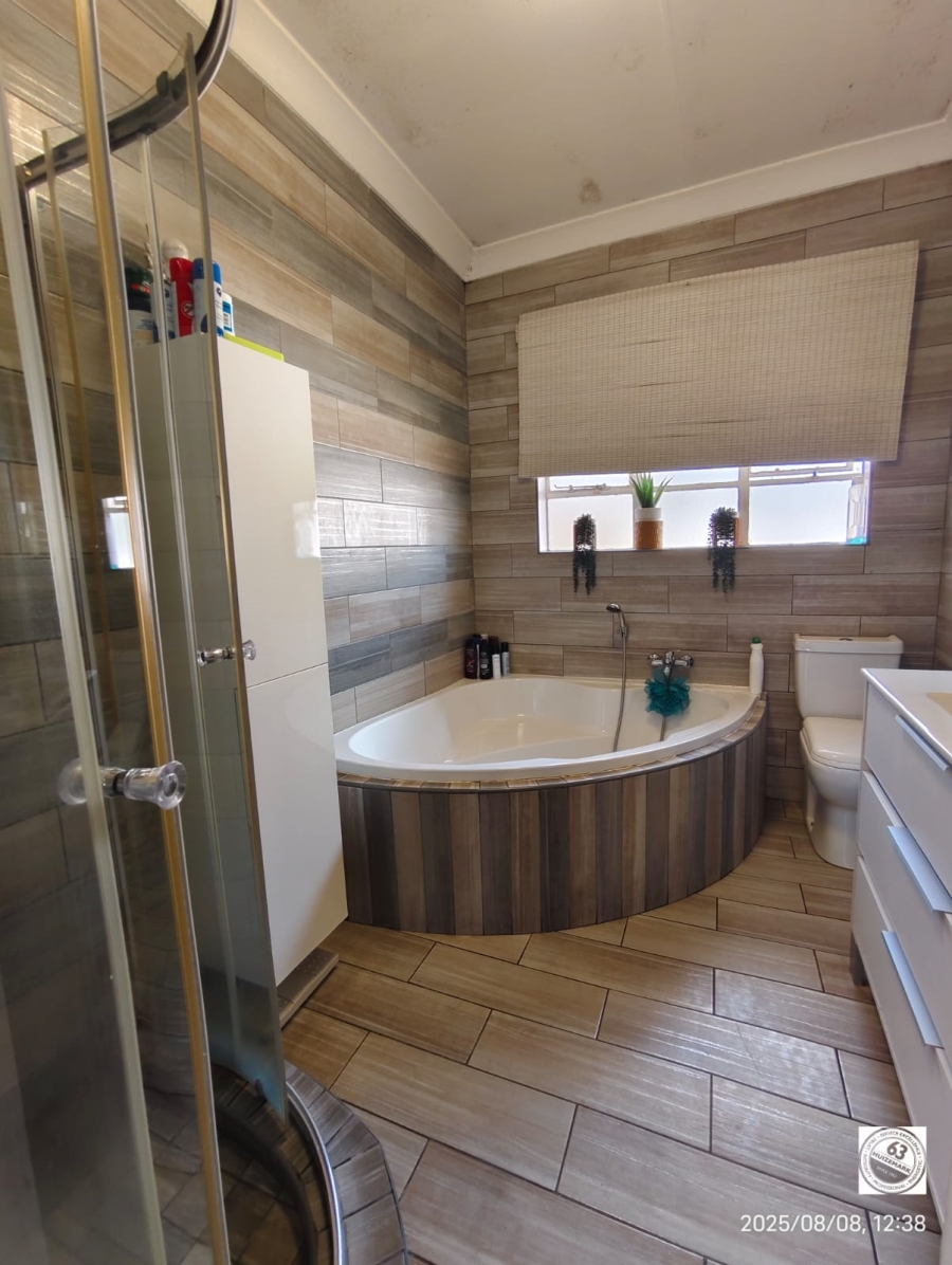 4 Bedroom Property for Sale in Sasolburg Ext 23 Free State